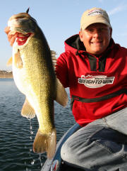 Kurt Dove Professional Angler and Bass Guide Amistad Falcon Choke Canyon SW Texas Southwest Texas